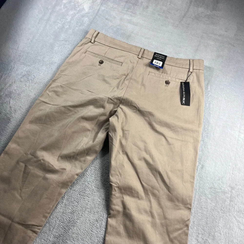 Banana Republic Mens Chino Pants Tan Khaki Straight Leg 36x29 NWT 1768308